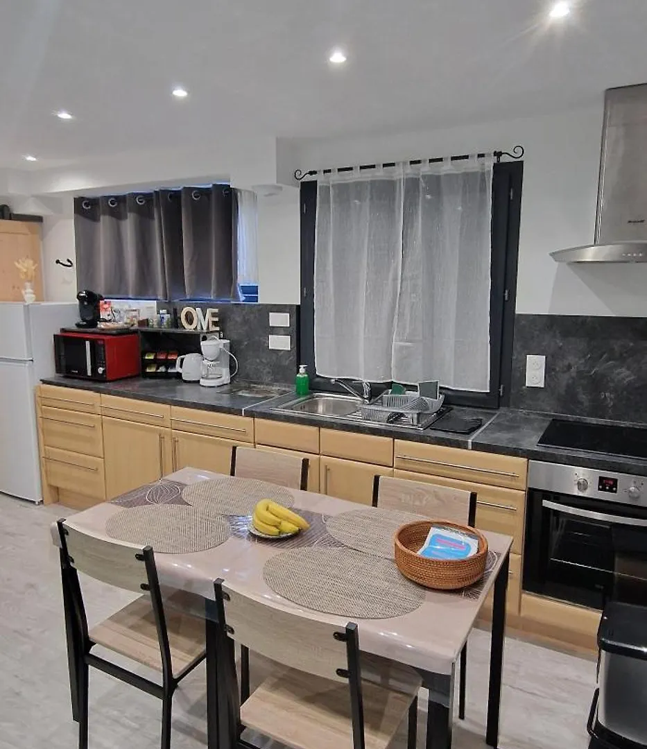 Studio 30M2 Avec Chambre Magland Apartment