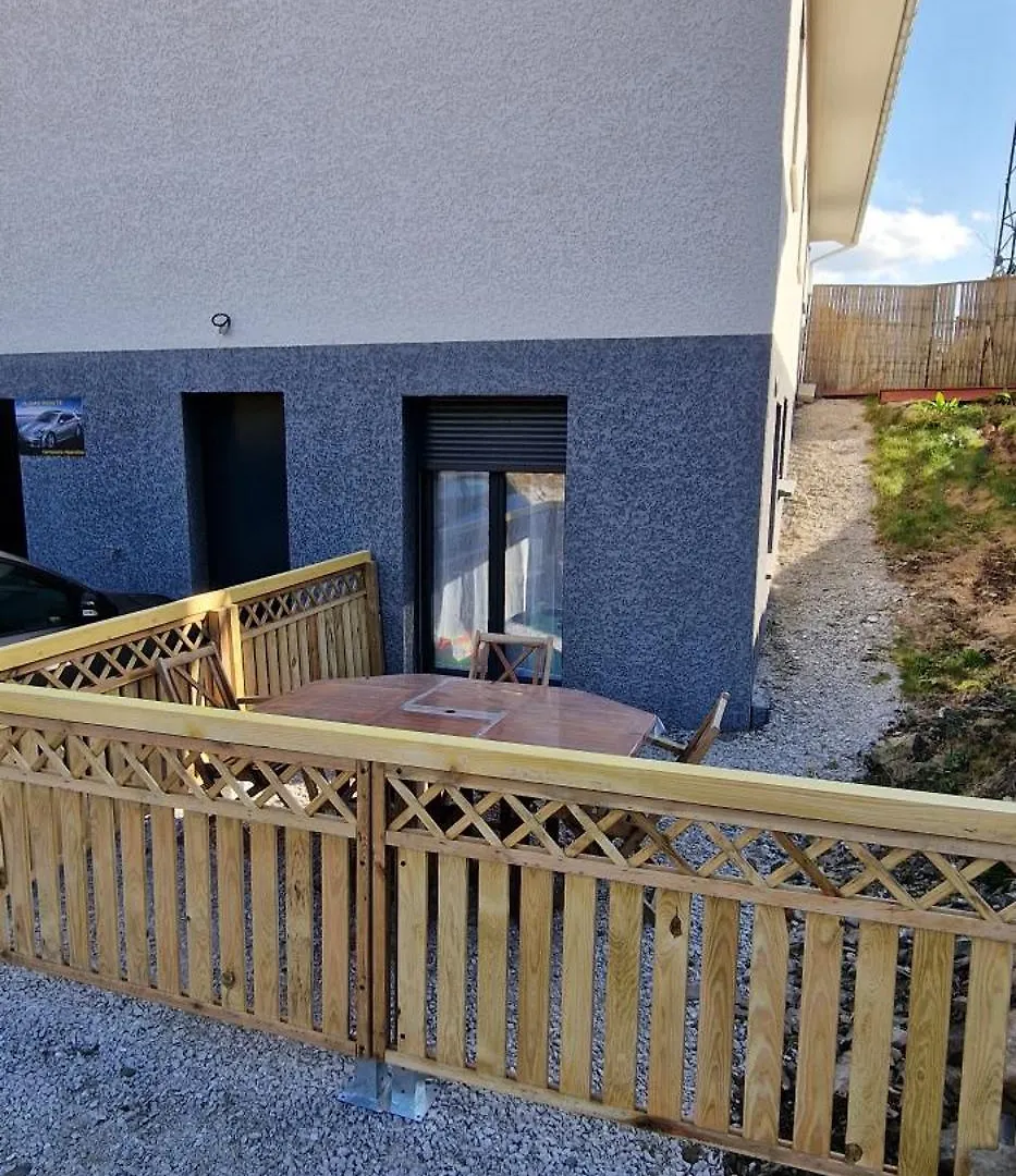 Studio 30M2 Avec Chambre Magland Apartment